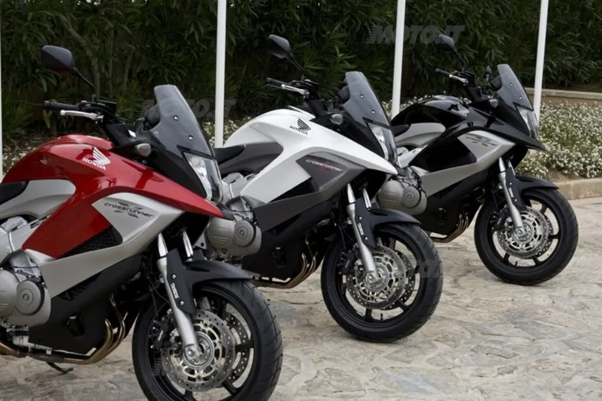 Honda Crossrunner   (22)