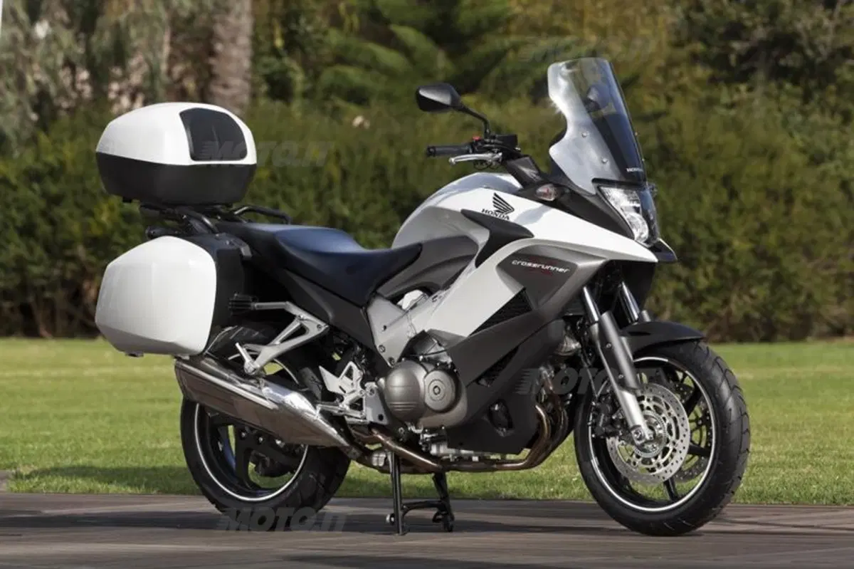 Honda Crossrunner   (26)