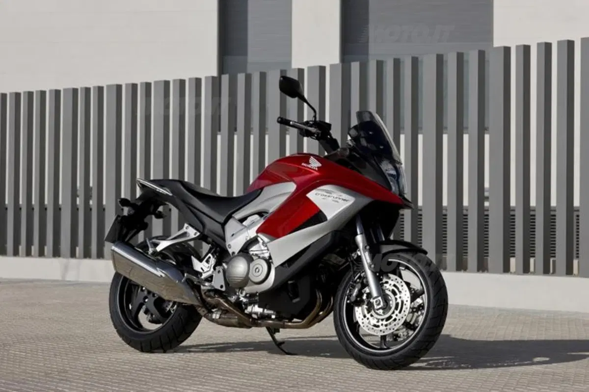 Honda Crossrunner   (30)