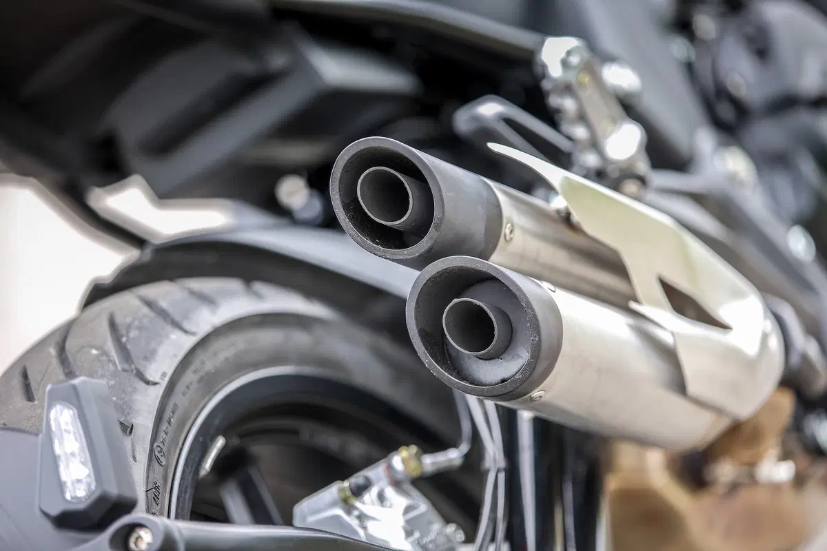 Benelli 502c arriva nelle concessionarie (2)