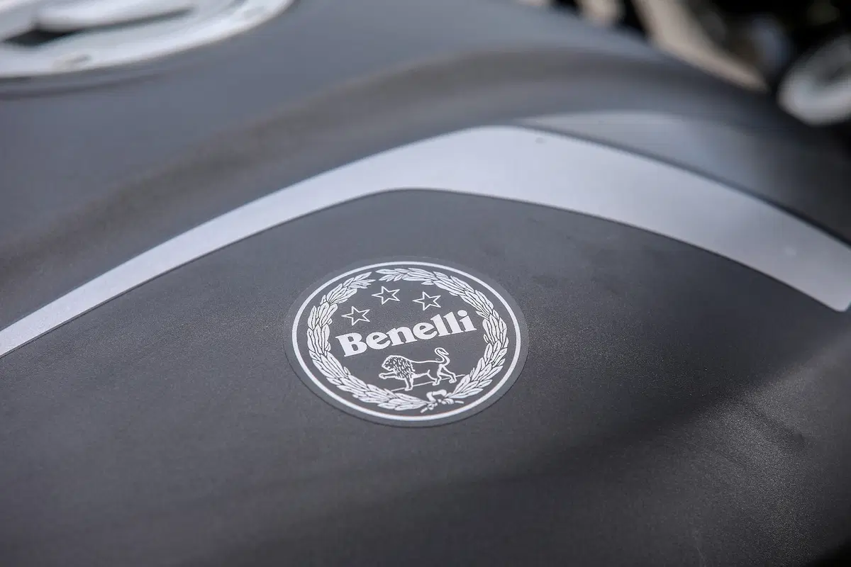 Benelli 502c arriva nelle concessionarie (3)
