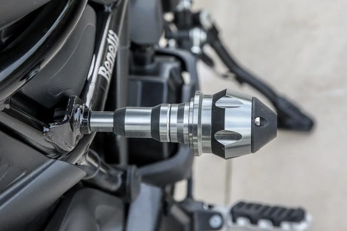 Benelli 502c arriva nelle concessionarie (7)