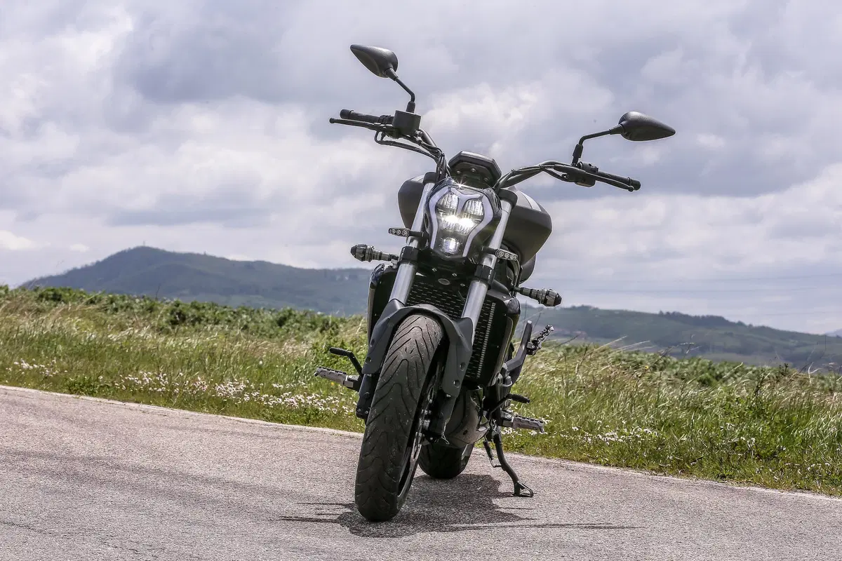 Benelli 502c arriva nelle concessionarie (14)