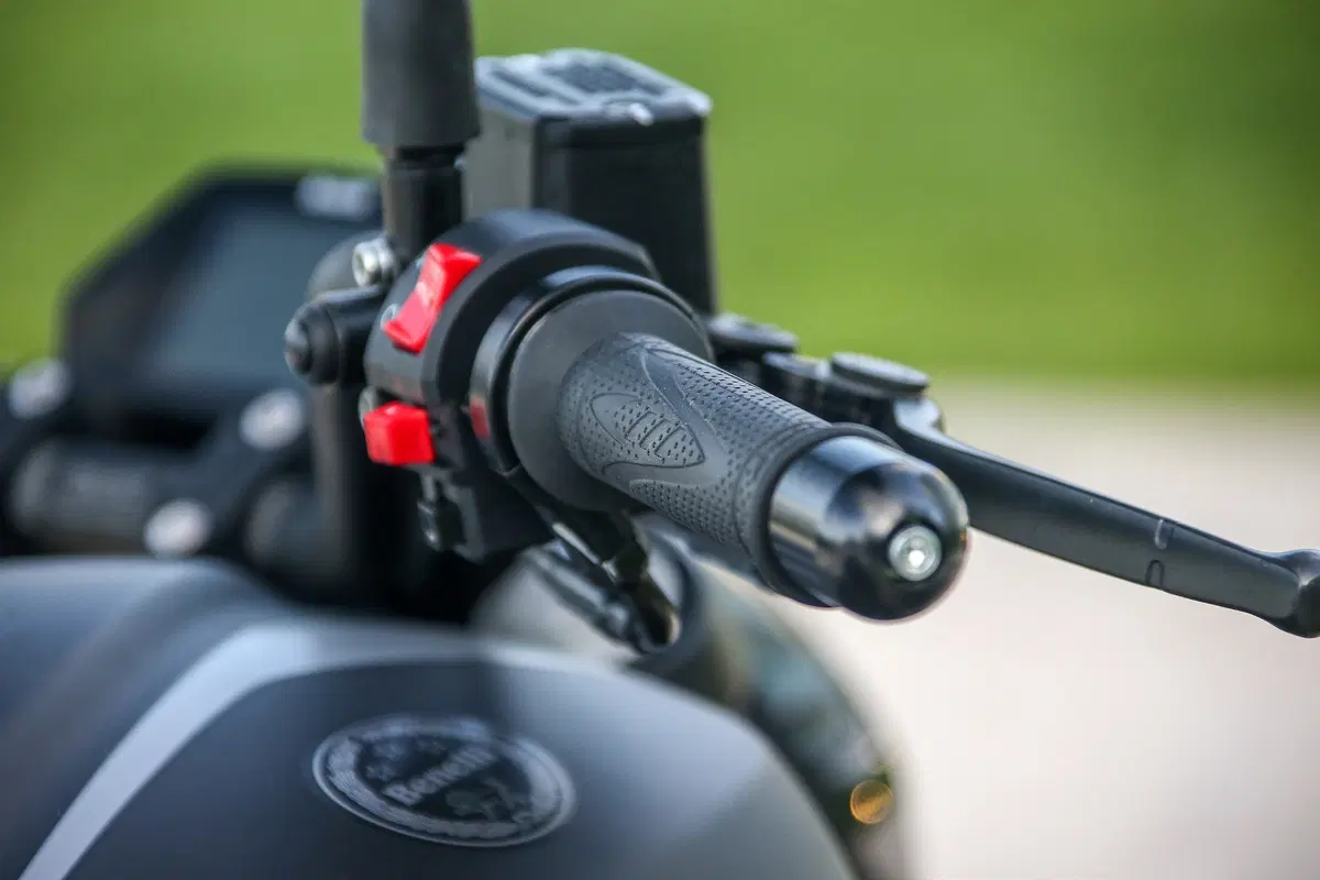 Benelli 502c arriva nelle concessionarie (20)