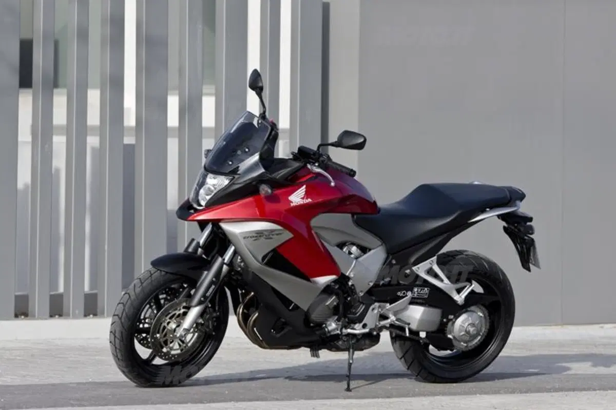 Honda Crossrunner   (34)