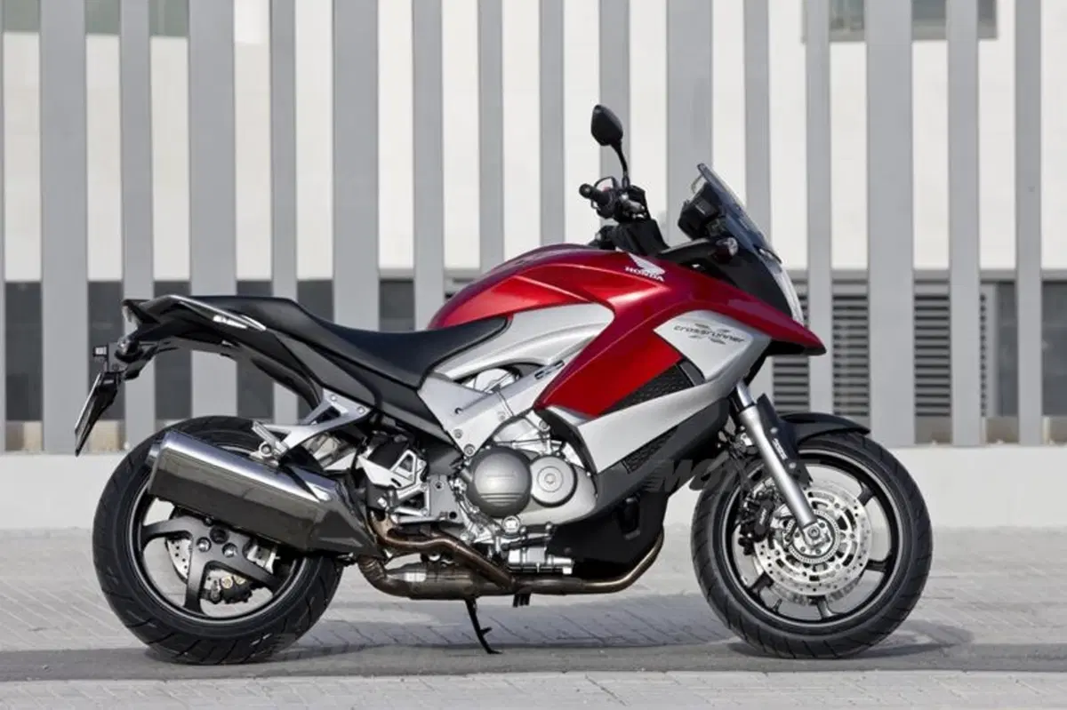 Honda Crossrunner   (36)