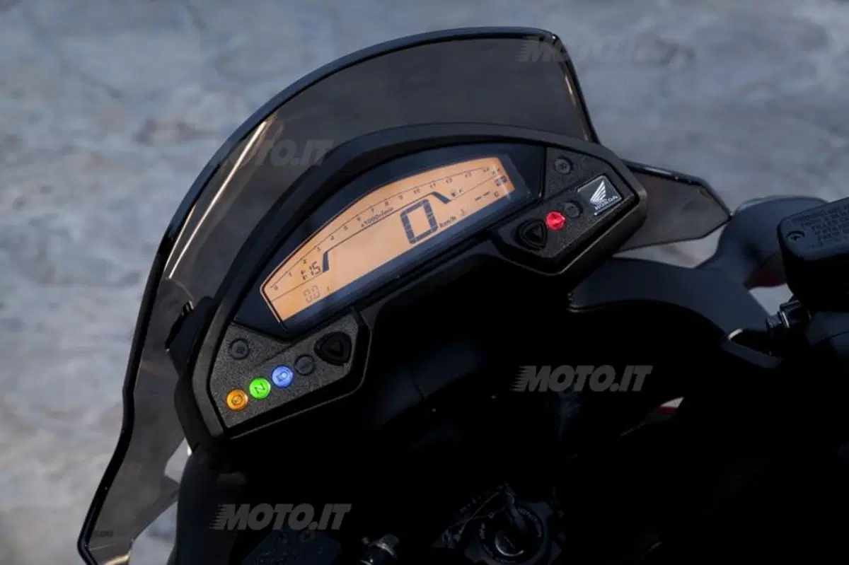 Honda Crossrunner   (44)