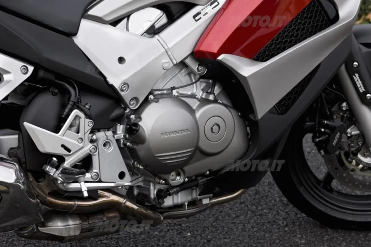 Honda Crossrunner   (51)