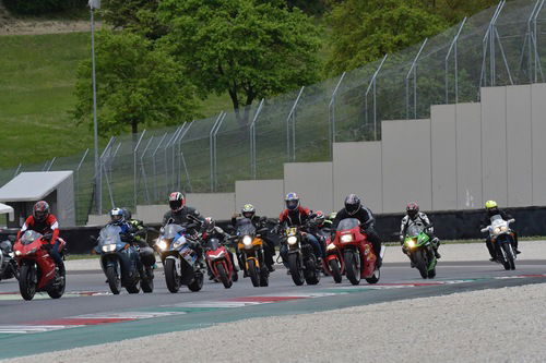 Si avvicina il Mugello, sale la febbre della velocità (7)