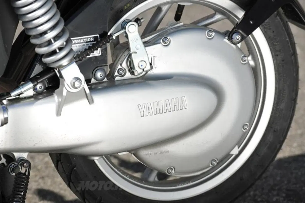 Yamaha EC-03    (16)