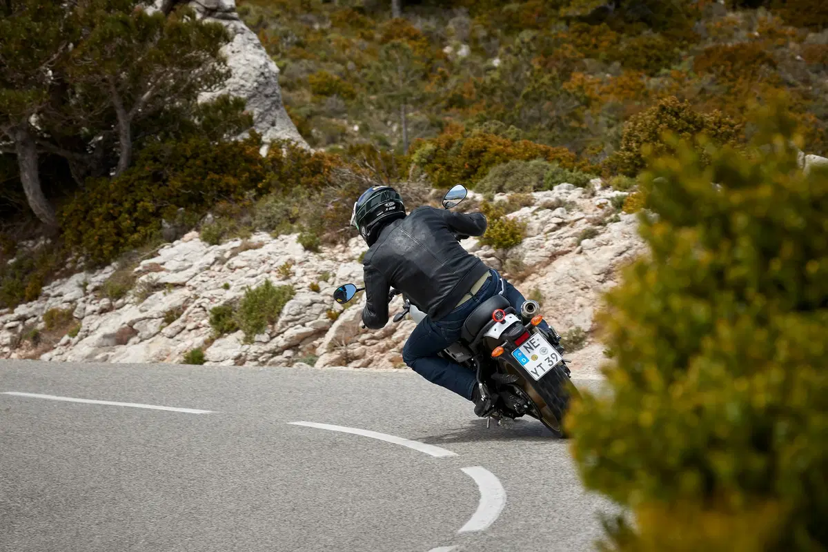XSR700 XTribute: TEST, omaggio al mito XT (5)