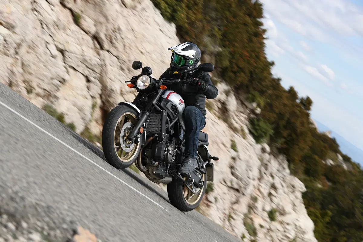XSR700 XTribute: TEST, omaggio al mito XT (3)