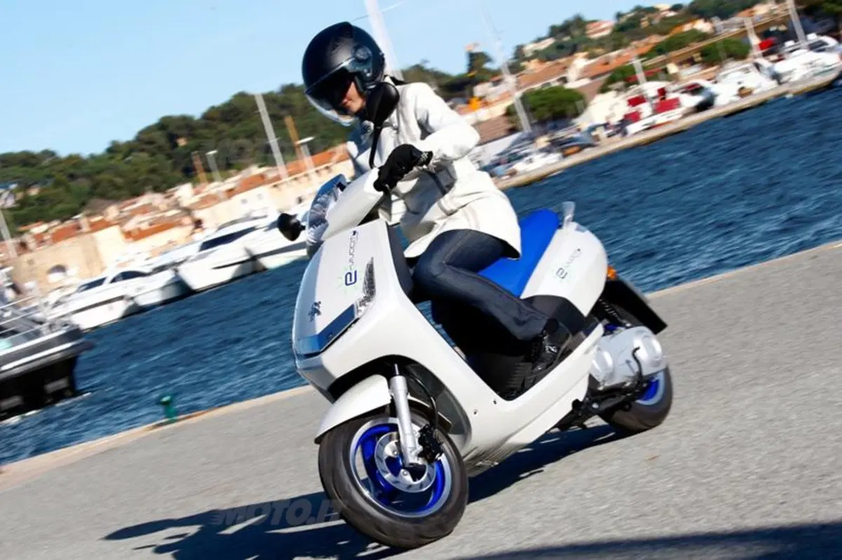 Peugeot e-Vivacity   (5)