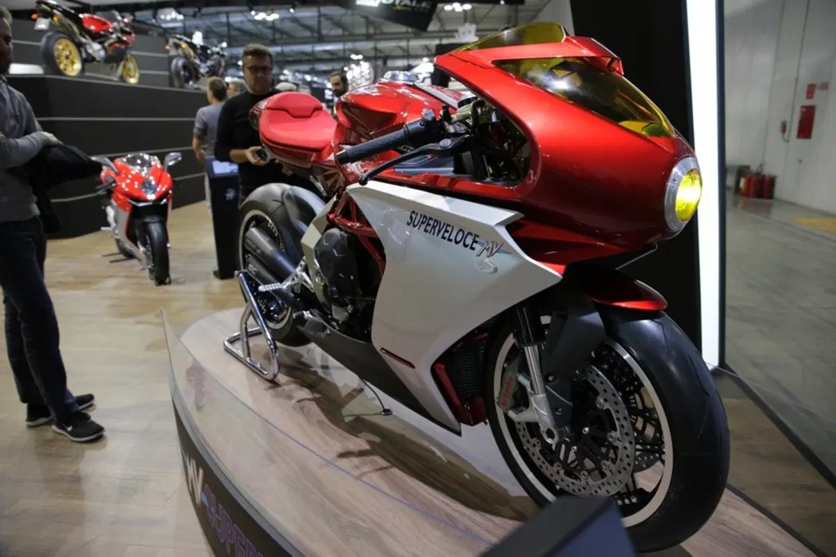 MV Agusta Superveloce 800. La prima Classica in vendita nel 2020 (11)