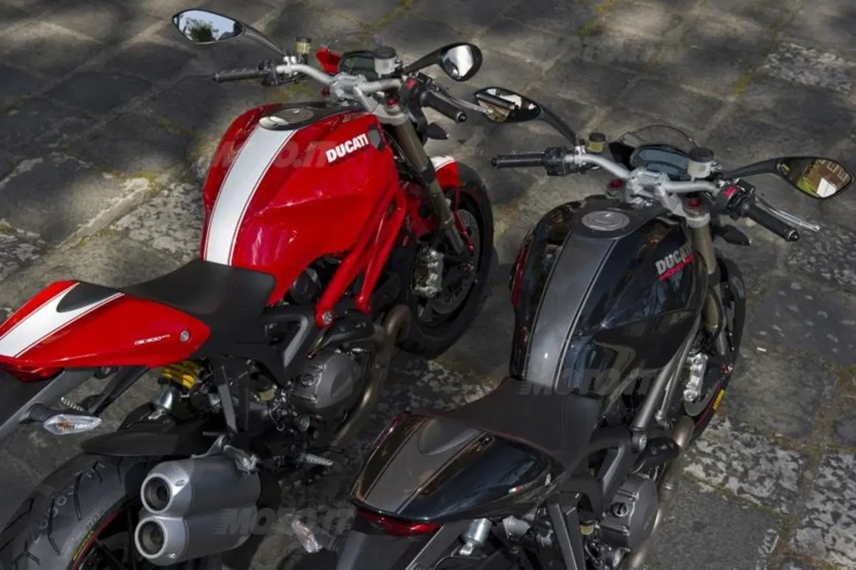 Ducati Monster 1100 Evo   (31)