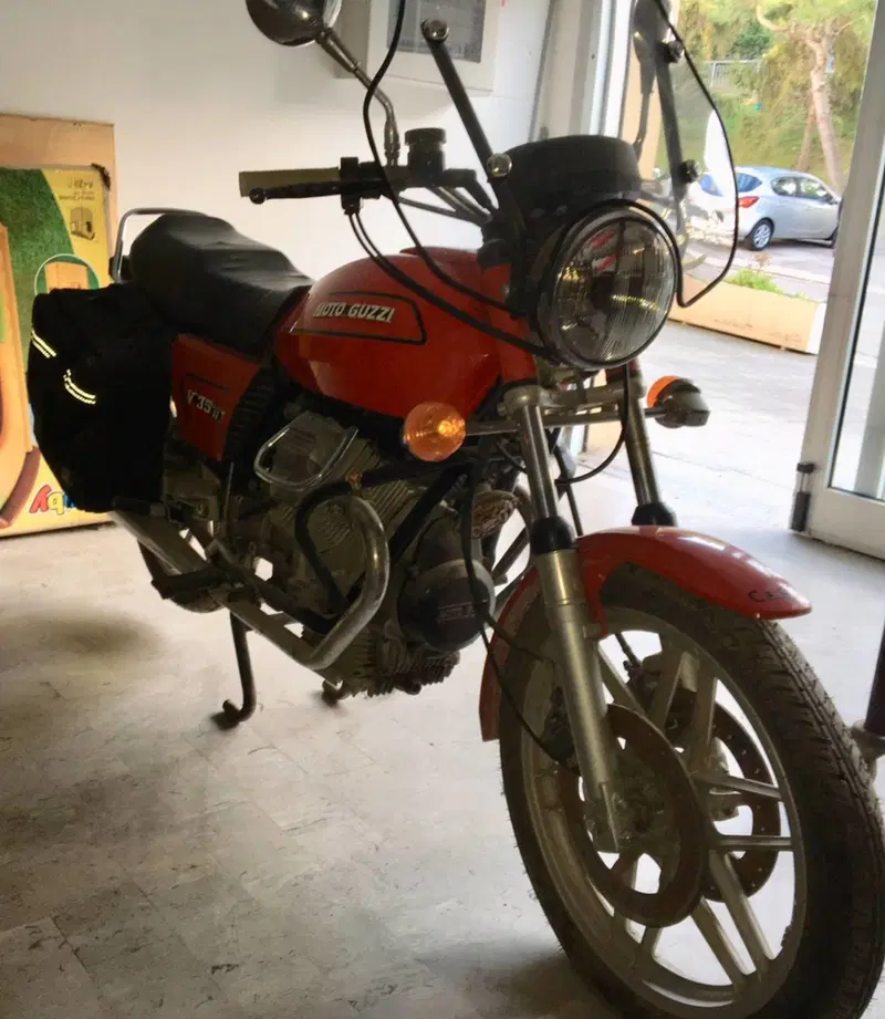 Moto Guzzi V35 II (7)