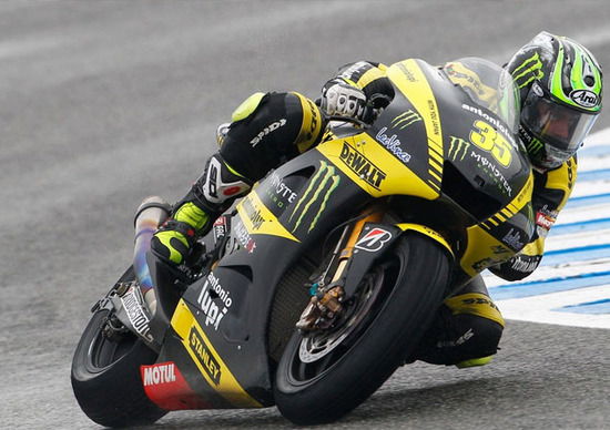 Operazione al braccio per Crutchlow