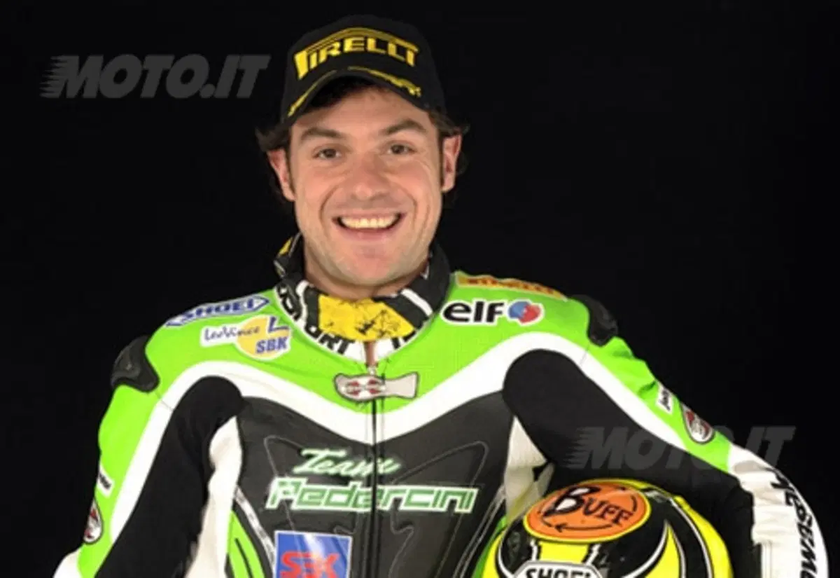 Roby Rolfo porta la Kawasaki ZX-10R alla vittoria nel CIV Superbike (2)