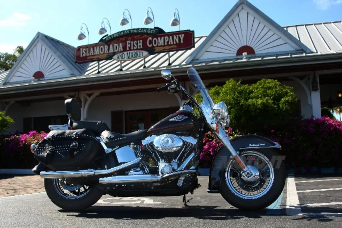 Harley-Davidson Touring 2011  (9)