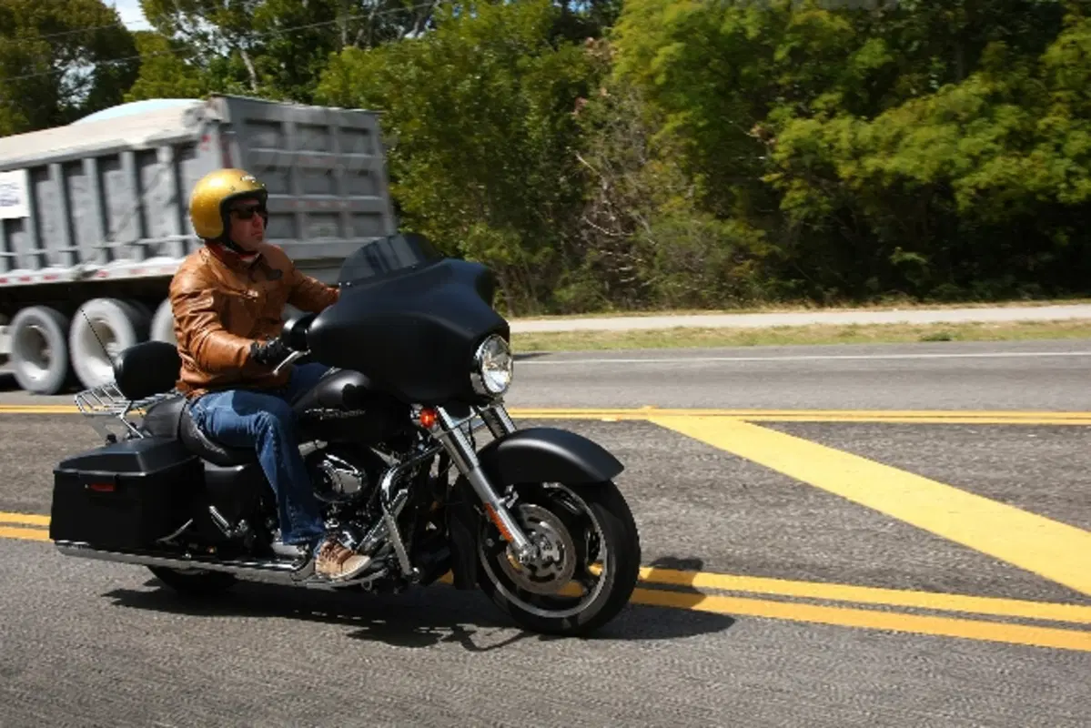 Harley-Davidson Touring 2011  (21)