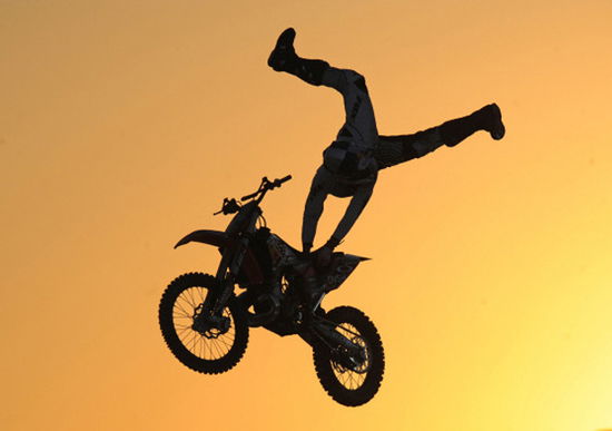 A Dubai ripartono i Red Bull X-Fighters