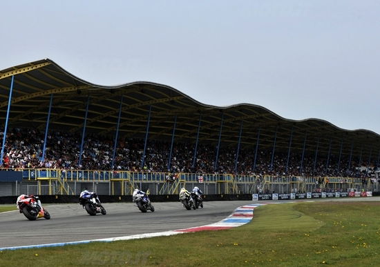 La Superbike accende i motori ad Assen