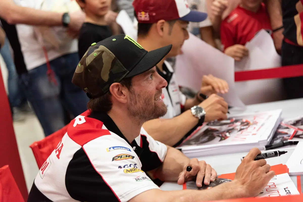 Crutchlow: 'Lavoro insieme a Márquez per rendere la Honda adatta a tutti' (14)