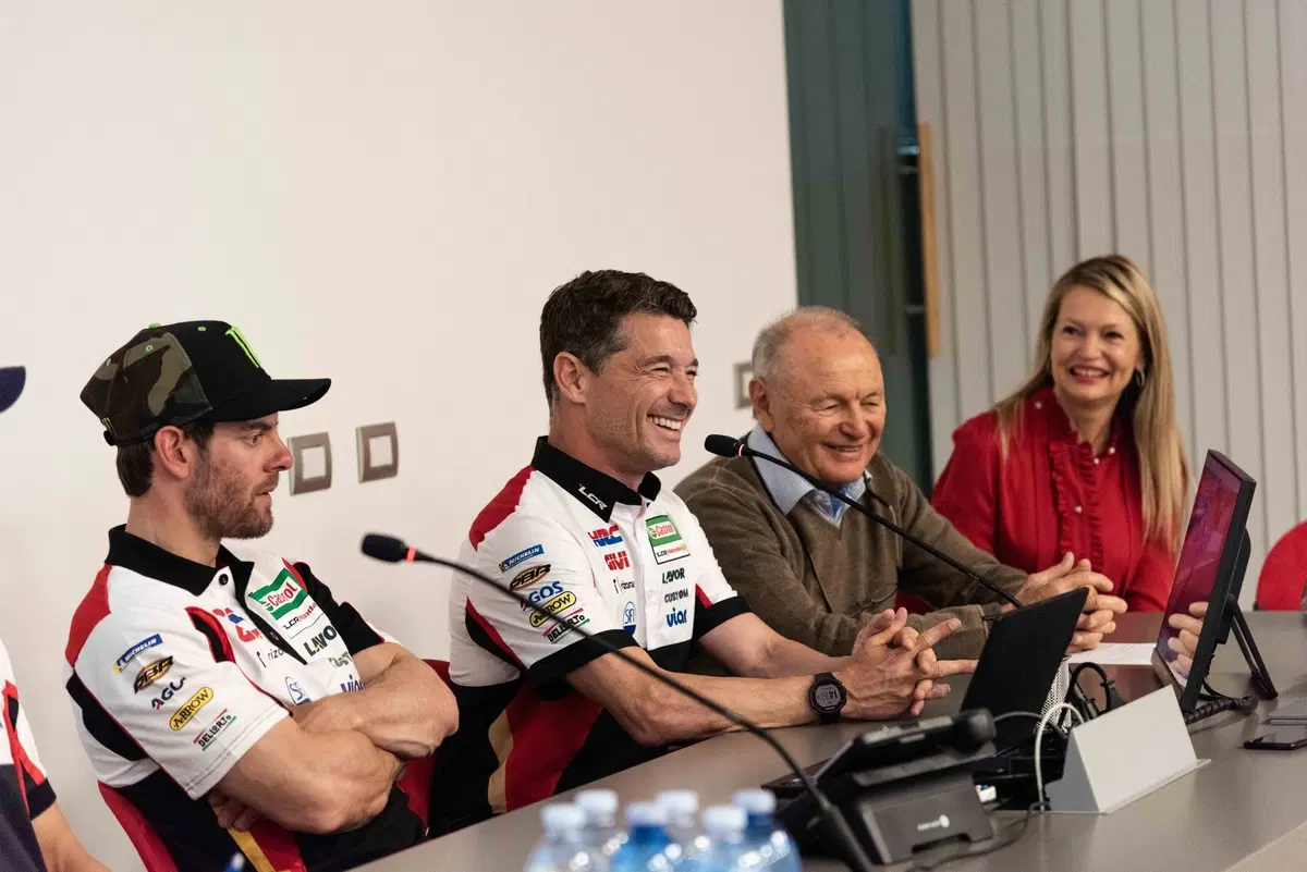 Crutchlow: 'Lavoro insieme a Márquez per rendere la Honda adatta a tutti' (12)