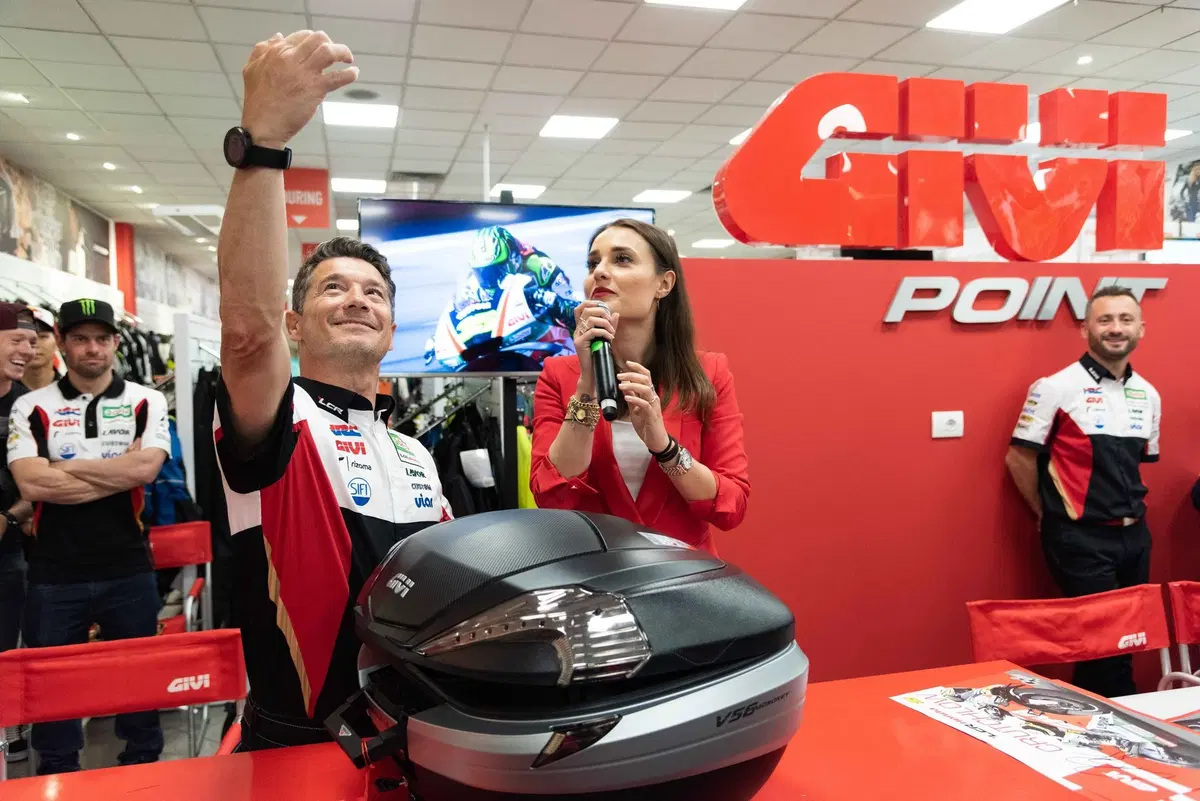 Crutchlow: 'Lavoro insieme a Márquez per rendere la Honda adatta a tutti' (6)