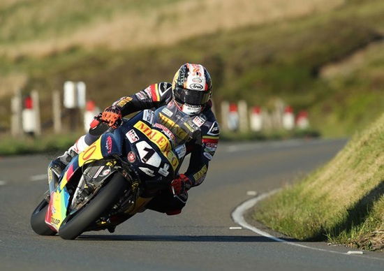 TT 2019, ancora maltempo. Brillano Harrison e Cummins