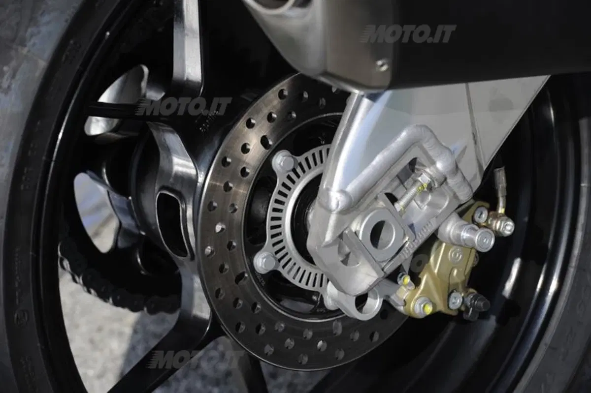 Aprilia Tuono V4R   (50)
