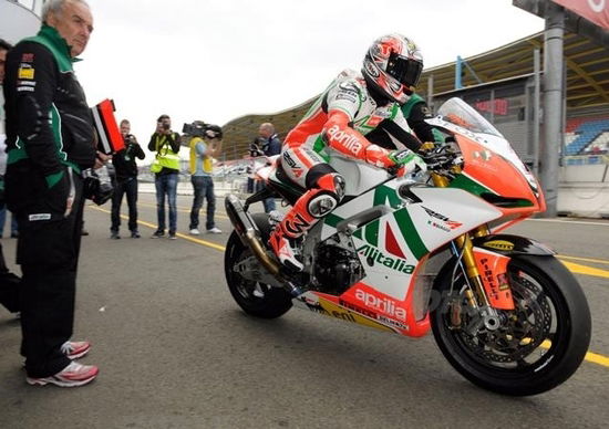 Rea è il più veloce nelle qualifiche alla Superpole di Assen