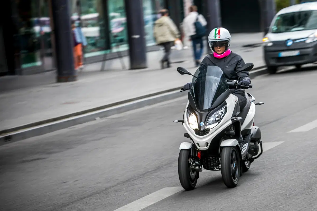 Piaggio MP3 300 HPE Sport, TEST (3)
