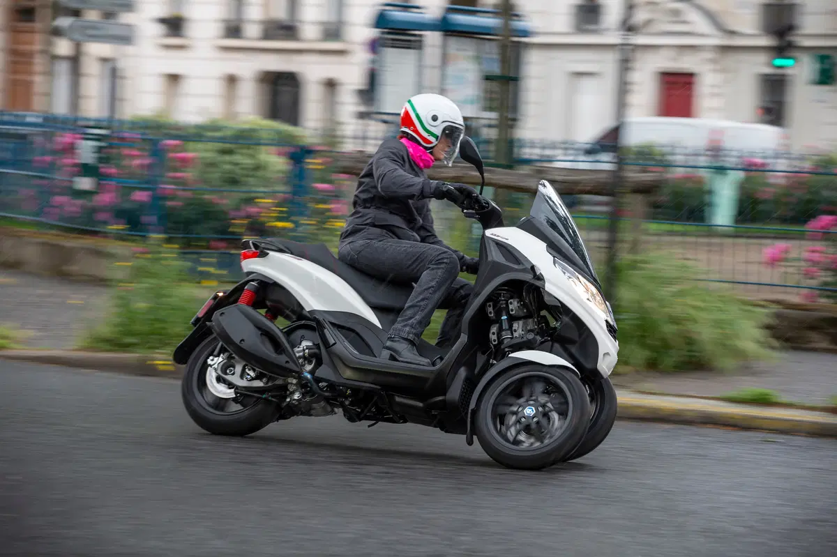 Piaggio MP3 300 HPE Sport, TEST (5)