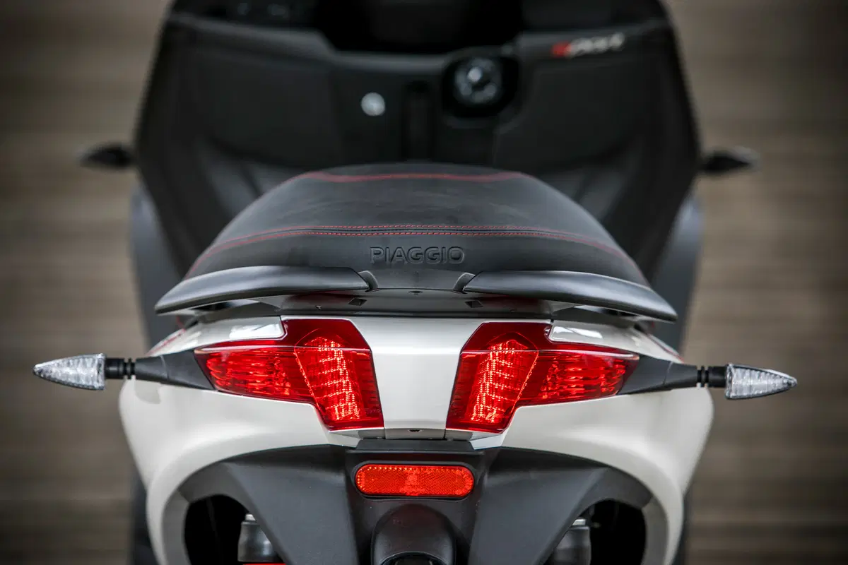 Piaggio MP3 300 HPE Sport, TEST (14)