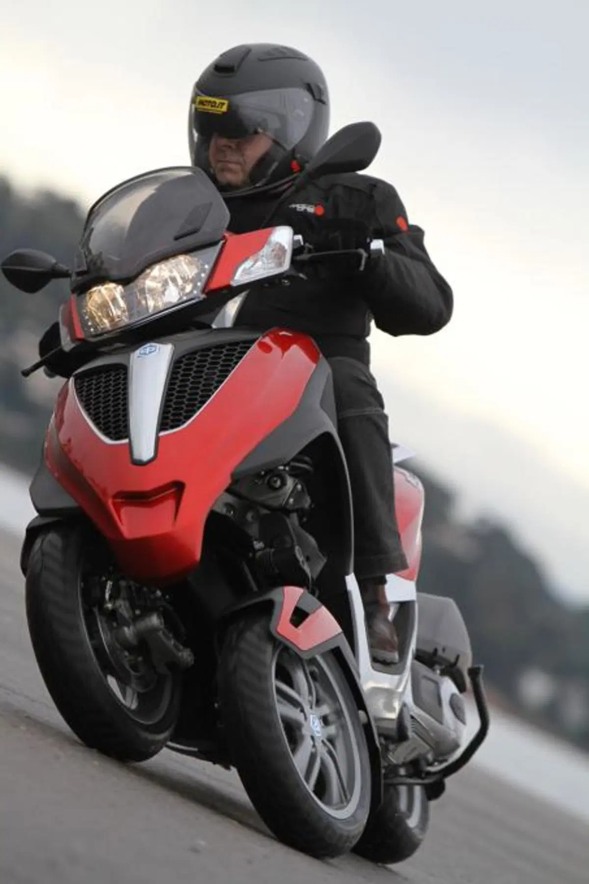 Piaggio MP3 Yourban   (17)