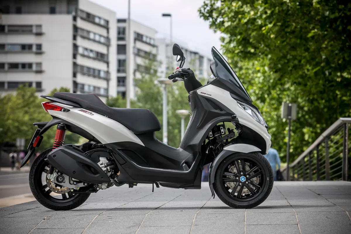 Piaggio MP3 300 HPE Sport, TEST (9)