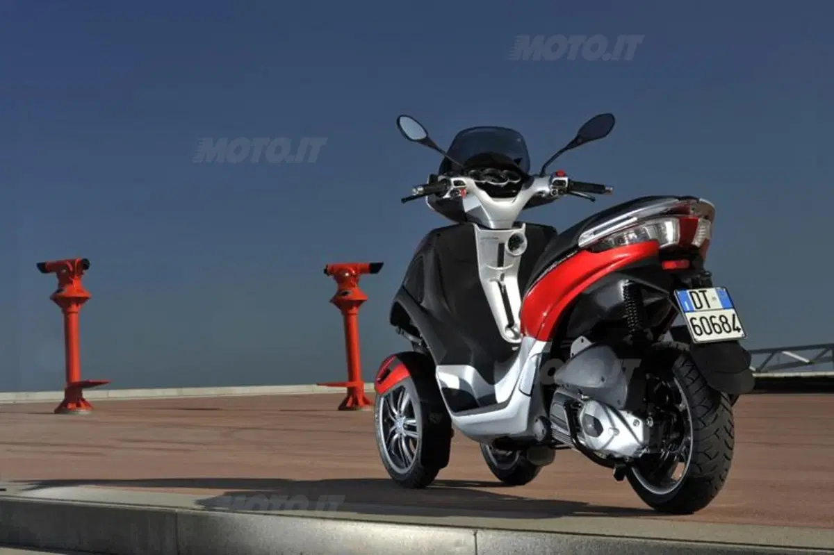 Piaggio MP3 Yourban   (23)
