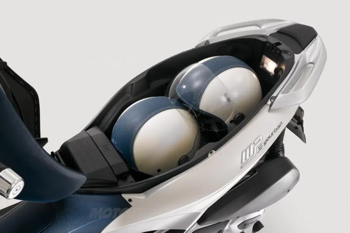 Piaggio MP3 Yourban   (25)