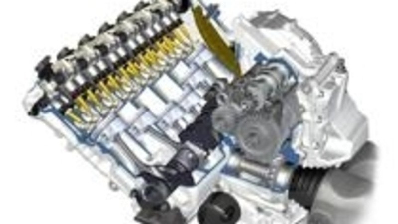 Massimo Clarke descrive il sei cilindri della BMW K 1600