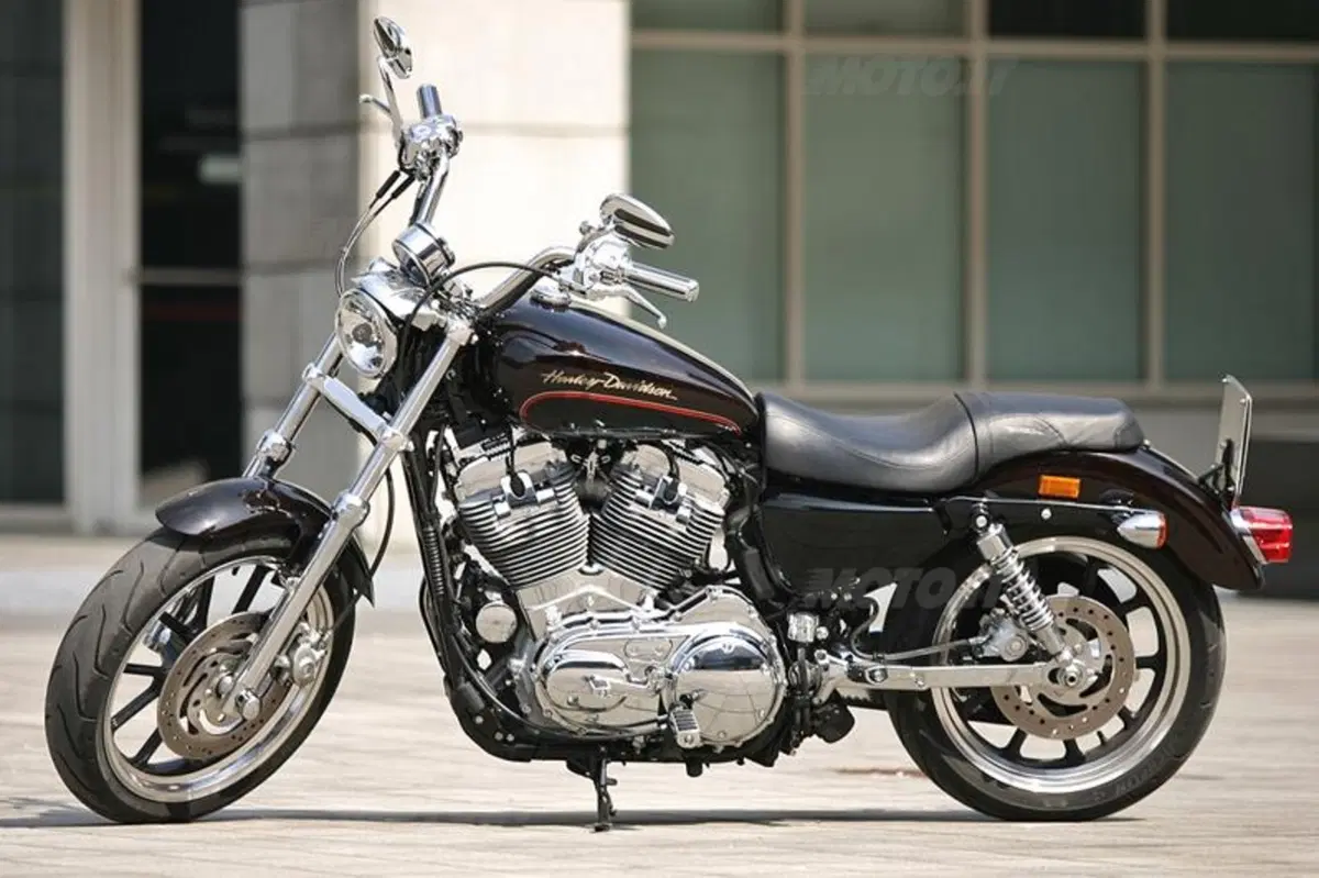 Harley-Davidson 883 Sportster Superlow  (18)