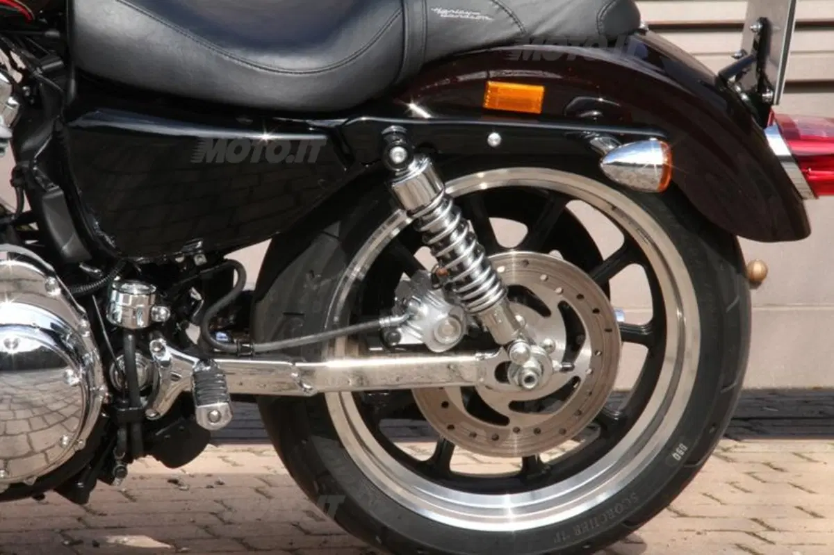 Harley-Davidson 883 Sportster Superlow  (27)