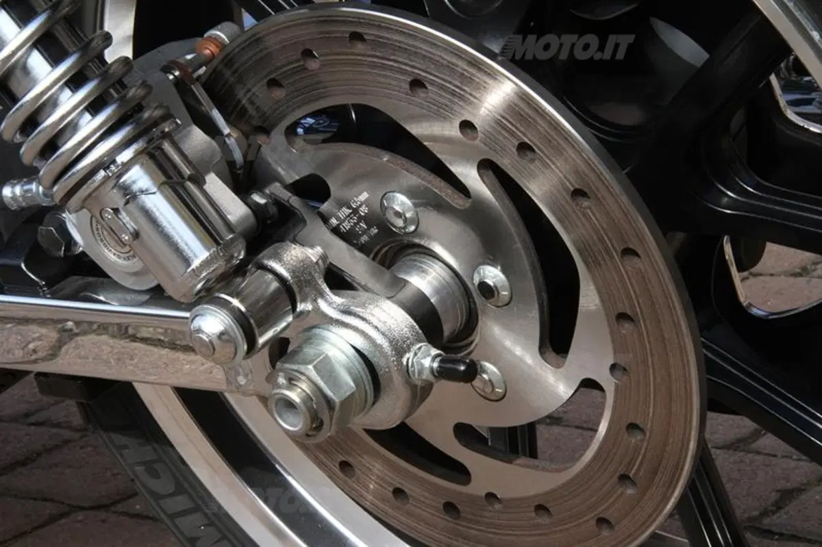 Harley-Davidson 883 Sportster Superlow  (38)