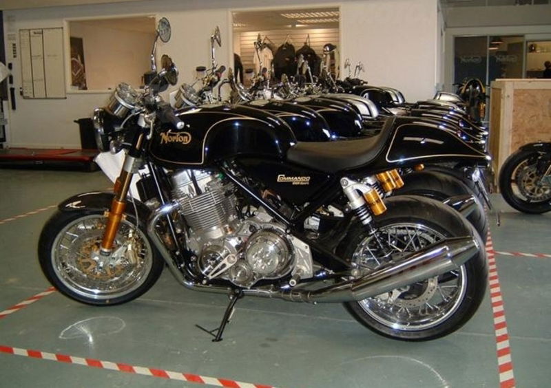 Norton, fascino made in England