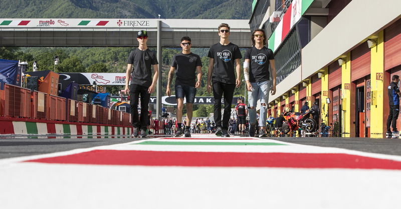 Una giornata con i piloti del Racing Team Sky VR46 Moto2 e Moto3