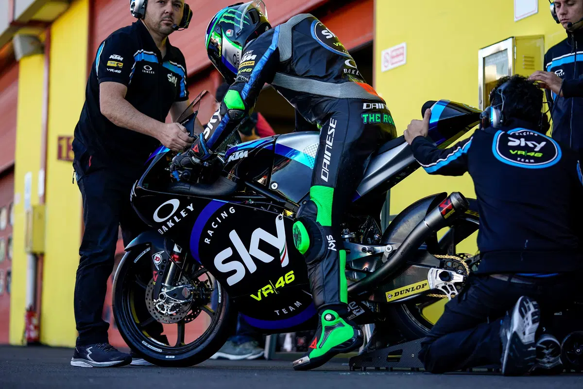 Una giornata con i piloti del Racing Team Sky VR46 Moto2 e Moto3