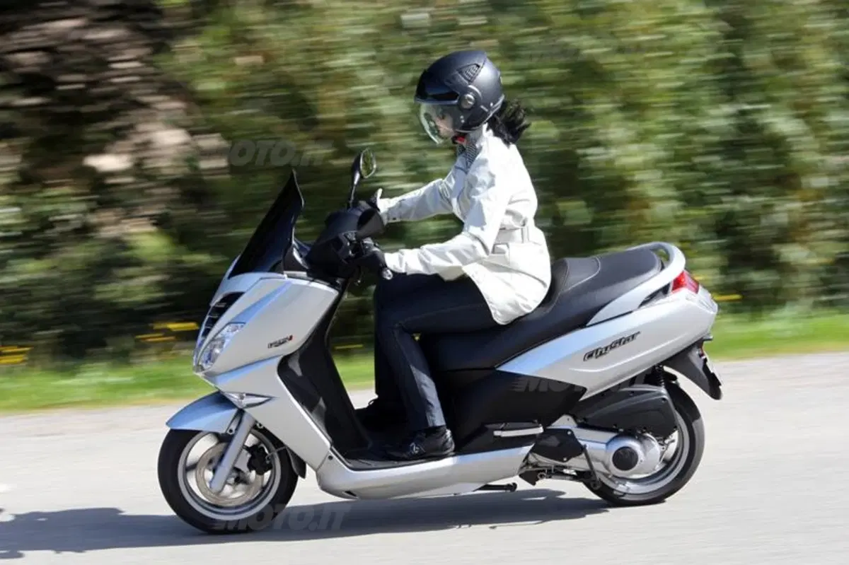 Peugeot Citystar 125i e 200i  (4)
