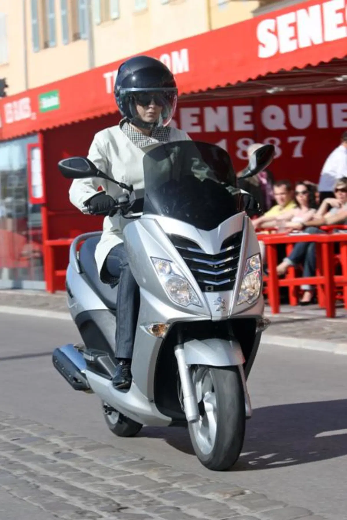 Peugeot Citystar 125i e 200i  (6)