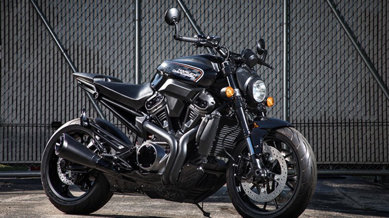 Harley-Davidson: 5 milioni di moto prodotte. Cento novit&agrave; in arrivo