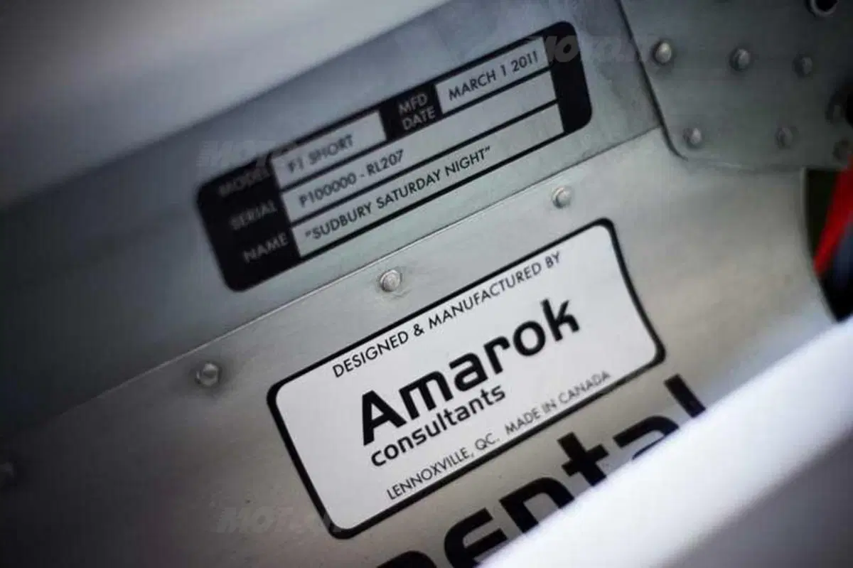 Amarok, la moto elettrica da corsa minimalista (7)